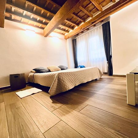 Palazzovilla Historic Building Luxury Suite Florence Buitenkant foto