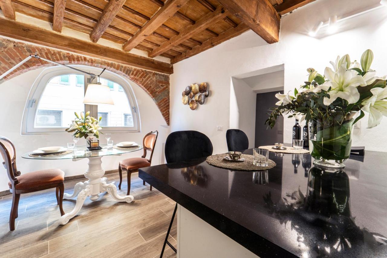 Palazzovilla Historic Building Luxury Suite Florence Buitenkant foto