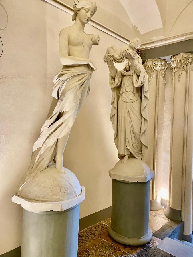 Palazzovilla Historic Building Luxury Suite Florence Buitenkant foto