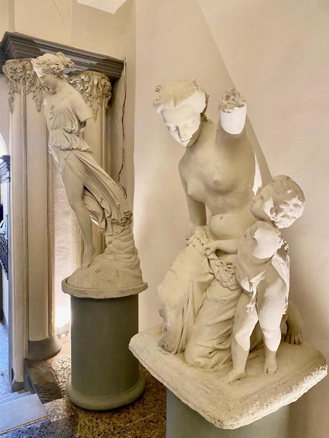 Palazzovilla Historic Building Luxury Suite Florence Buitenkant foto